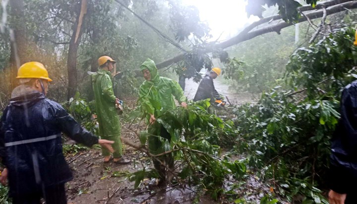 漳州多地受災 各地積極行動及時巡查處置