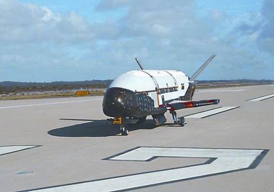 X-37B，美國空軍軌道試驗(yàn)飛行器src=