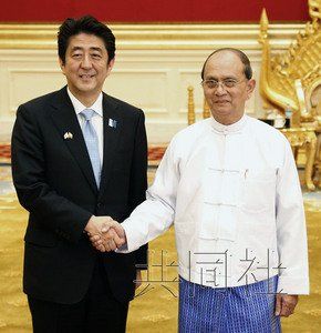 安倍會晤吳登盛 或?qū)⑿济獬挼橥锨穫鶆?圖)