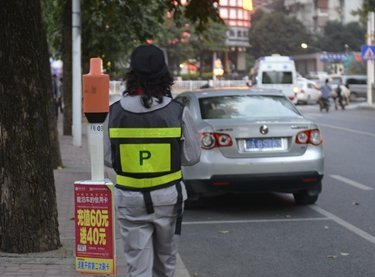 福州一市民的咪表泊車卡 3元余額半年沒(méi)退成