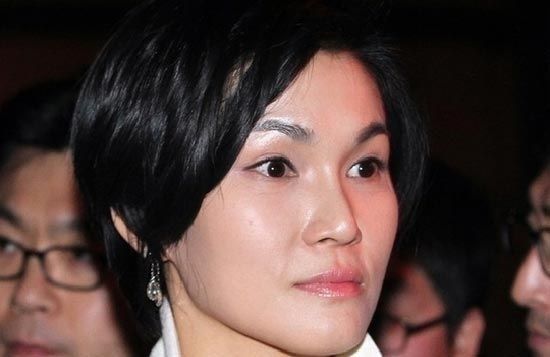 李敘顯(Lee Seo-Hun)，38歲，第一毛織(Cheil Industries)，執(zhí)行副總裁，韓國