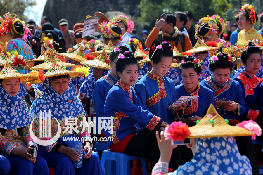 福建三大漁女同拜媽祖　蟳埔女惠安女湄洲女盛裝出行