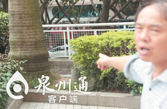 女子醫(yī)院草地上意外產(chǎn)女 丈夫出車(chē)禍女兒1歲